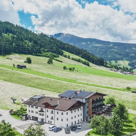 Kreativhaustirol מלון 3*